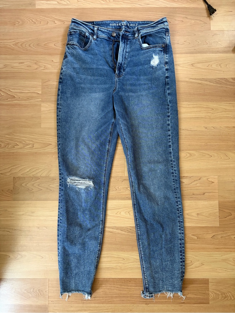 American Eagle Outfitters Women's Medium Blue Distressed Boyfriend Jeans